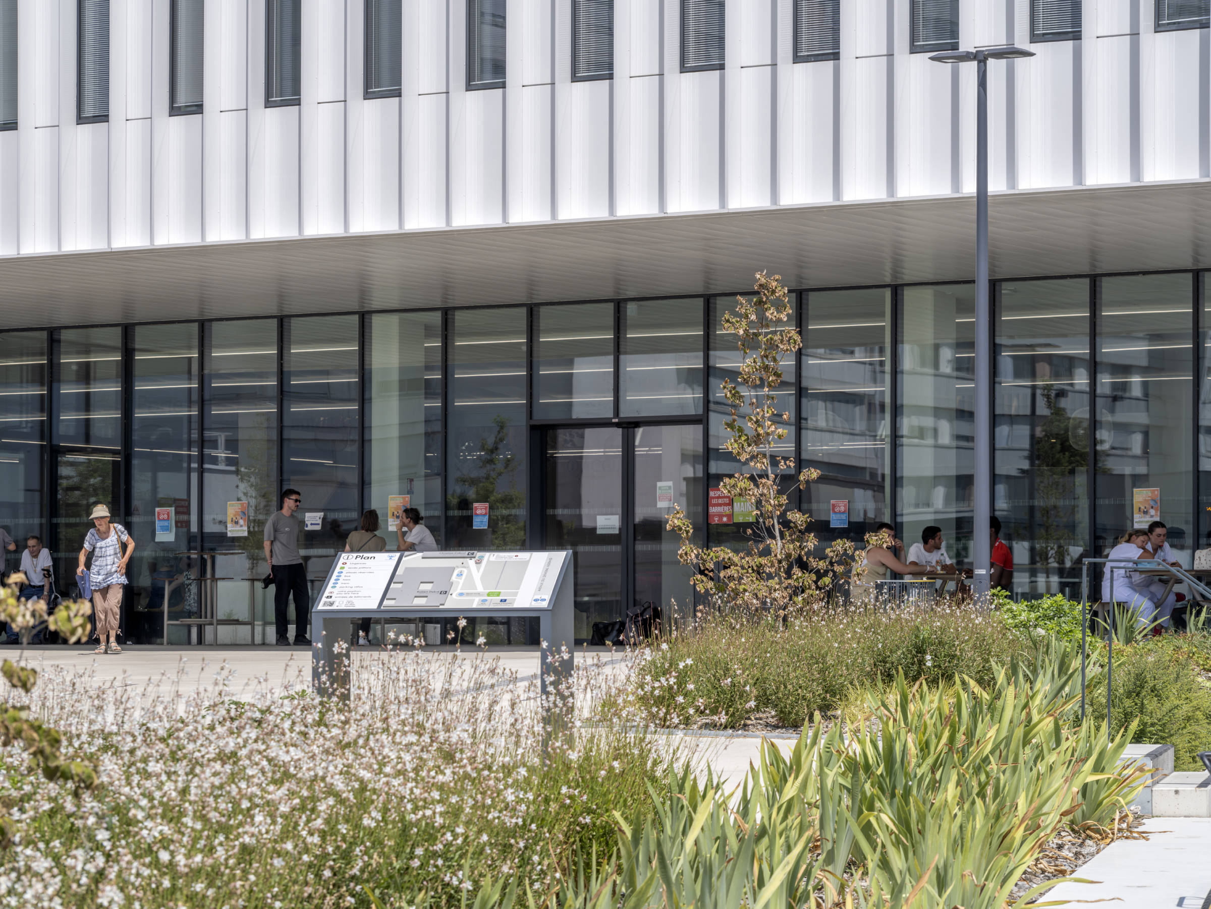 Architecture hospitalière - NOUVEL HOPITAL DE REIMS photo Luc Boegly