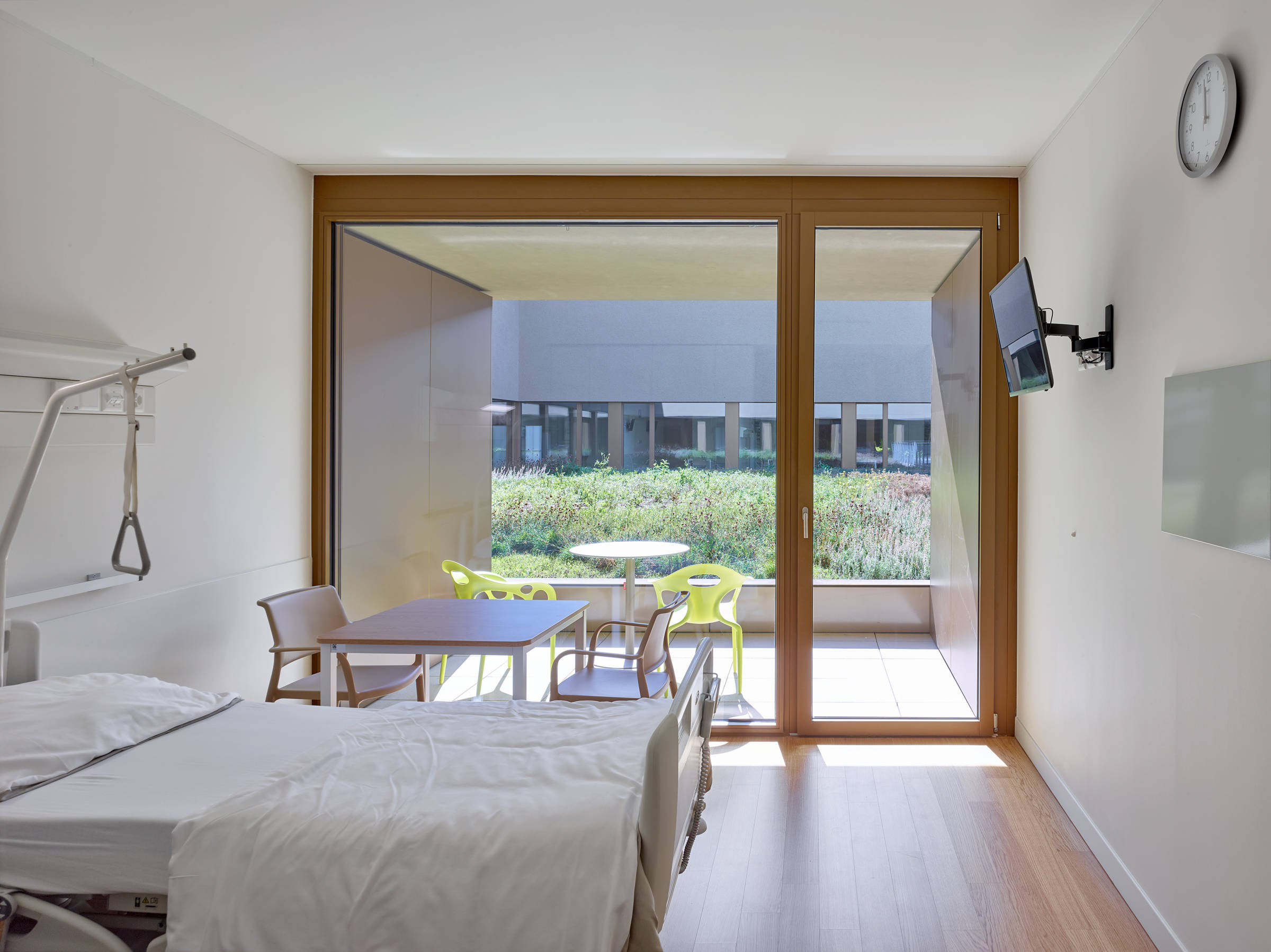 Architecture Hôpital - Hôpital Riviera-Chablais, Vaud-Valais_ Architecture de l'hôpital en Suisse