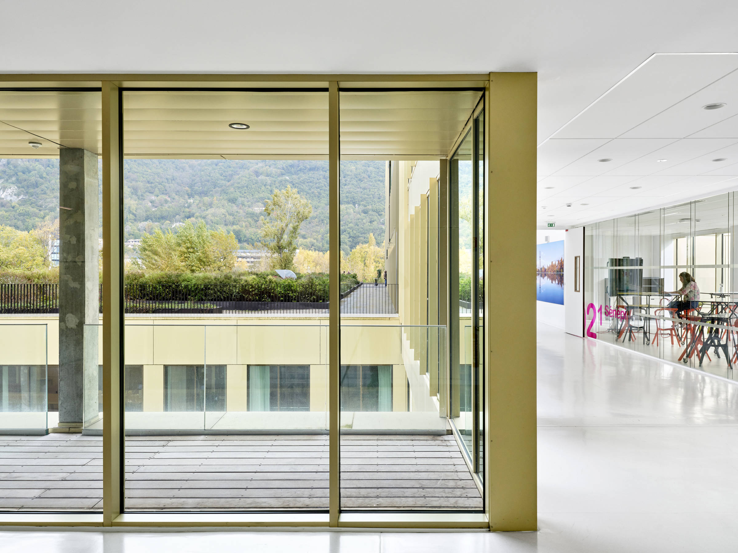 INTENCITY SCHNEIDER ELECTRIC GRENOBLE